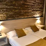 Alda San Carlos 酒店 圣地亚哥－德孔波斯特拉