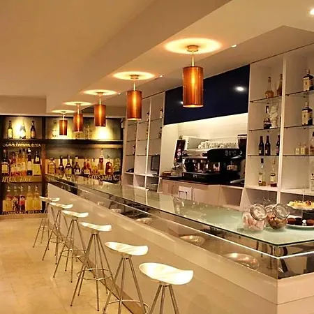 Alda San Carlos מלון 3*